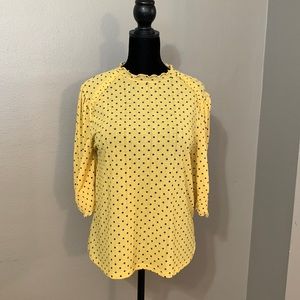 Zara ladies yellow 1/2 sleeve stretch blouse in yellow w blue polka dot size S